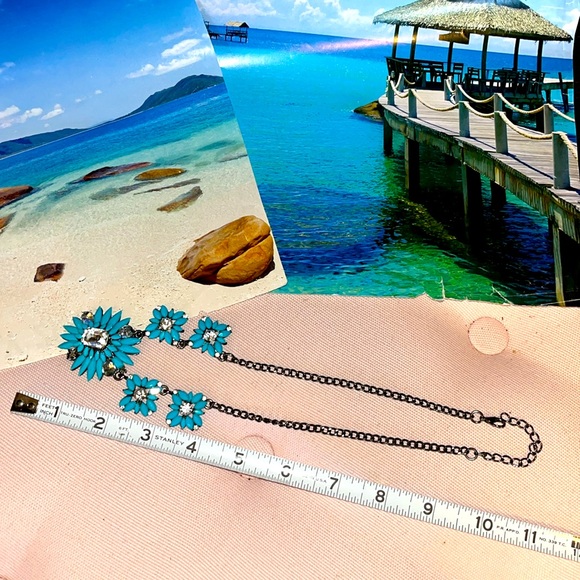 🚫Gifted Turquoise & diamanté sparkle fashion statement necklace on a chain - Picture 7 of 7